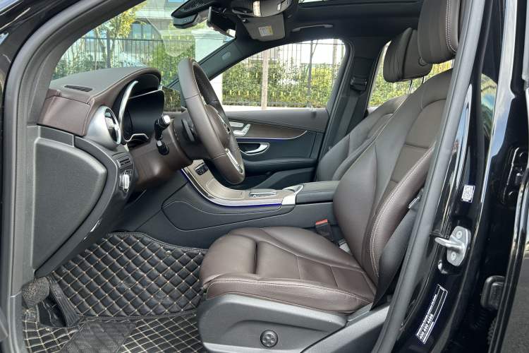 Used Mercedes-Benz GLC 2022 Facelift GLC 260 L 4MATIC Luxury Edition
