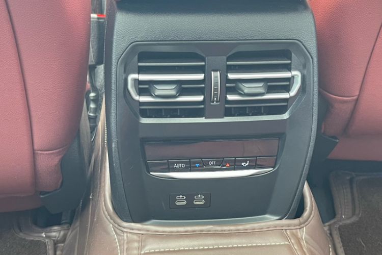 Used BMW i3 2024 eDrive 35 L