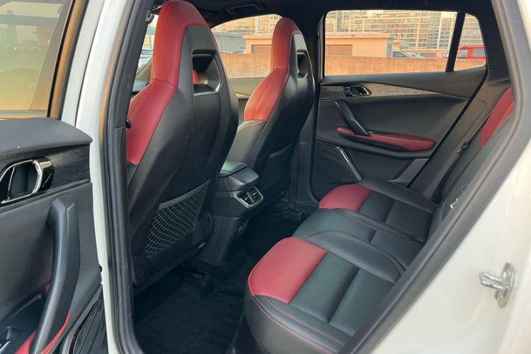 Used Lynk & Co 06 2020 1.5T JinPro model
