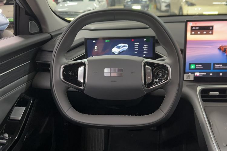 Used  L6 2025 EM-i 140km Starship Edition