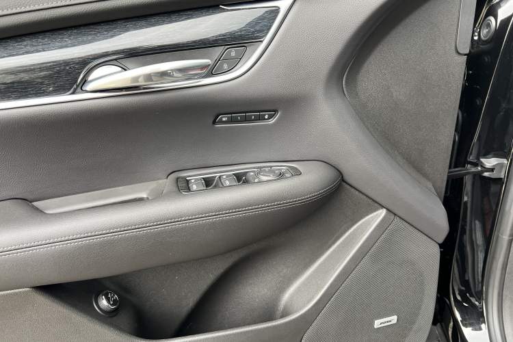 Used Cadillac XT5 2022 2.0T Two-Wheel Drive Luxury Version
