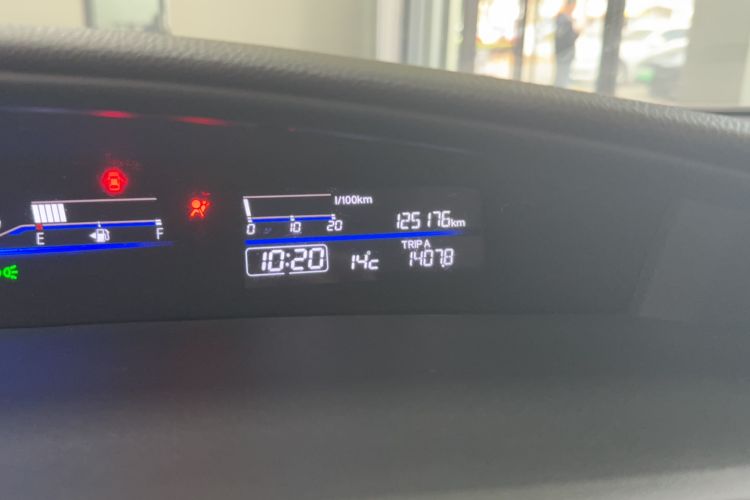 Used Honda Jade 2017 1.8L automatic Comfort version 5 seats
