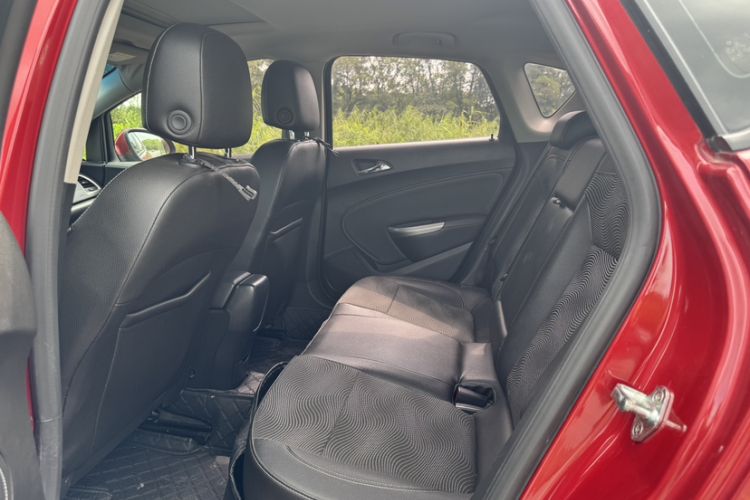 Used Buick GT 2014 XT 1.6L Automatic Fashion Edition
