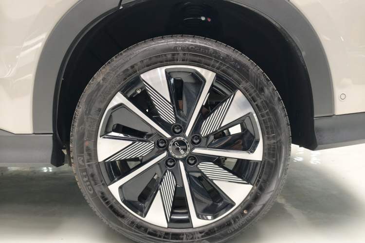 Used BYD Song PLUS New Energy 2025 EV Intelligent Driving Edition 520km Luxury Model