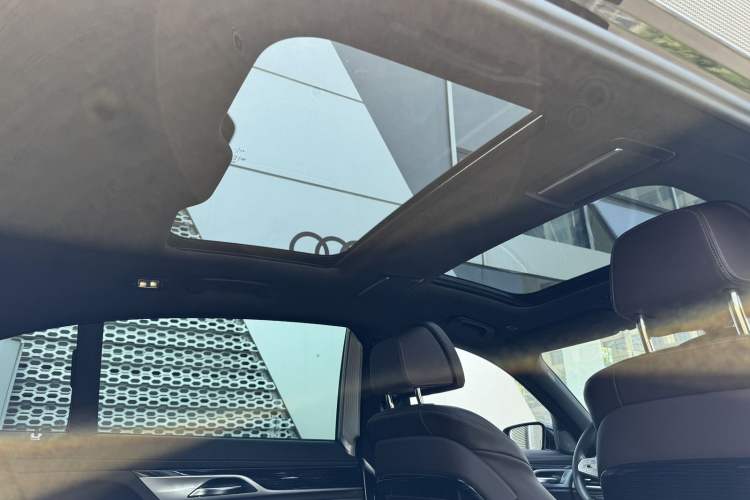 Used BMW 7 Series 2021 730Li M Sport Package