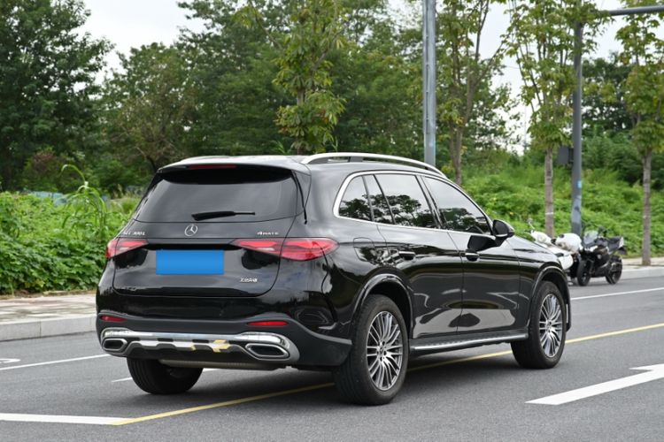 Used Mercedes-Benz GLC 2025 GLC 300 L 4MATIC Dynamic Model 5 Seats