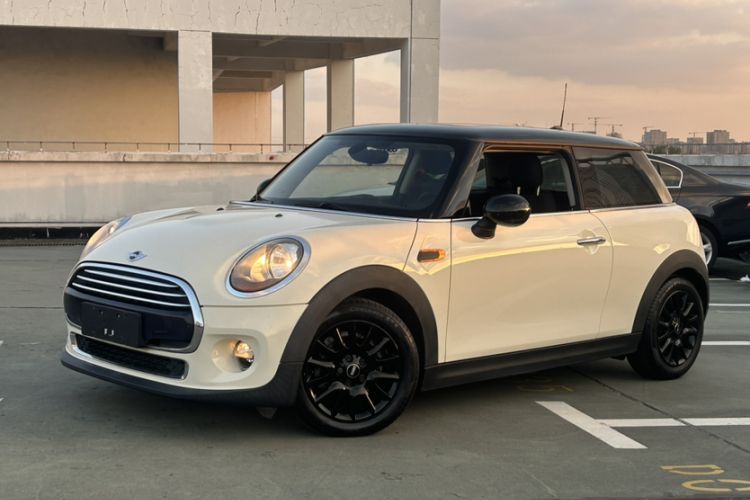 Used  MINI 2016 1.5T COOPER
