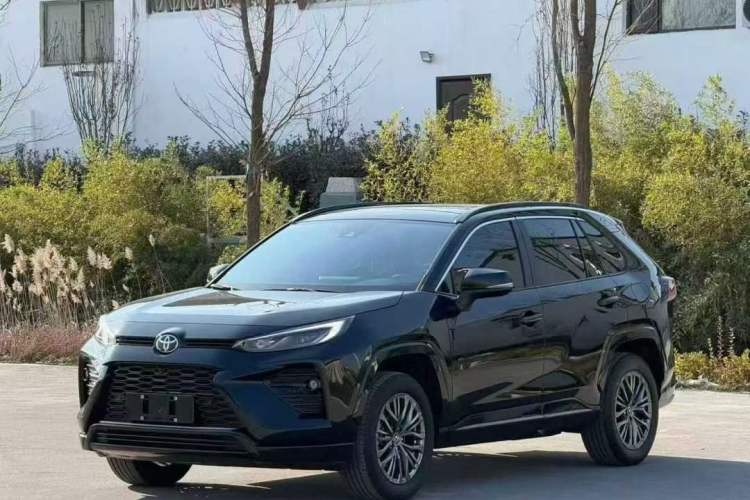 Used Toyota Wildlander 2024 2.0L CVT 4x4 Luxury PLUS Edition