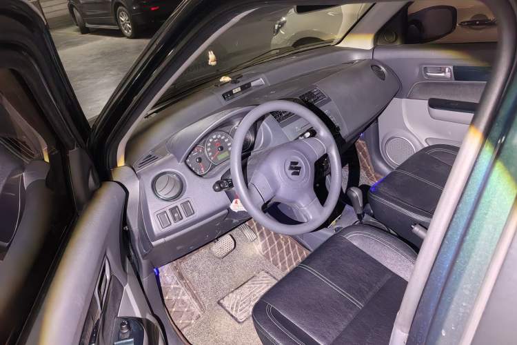 Used Suzuki Swift 2016 1.5L Automatic Fashionable Coolplay Edition