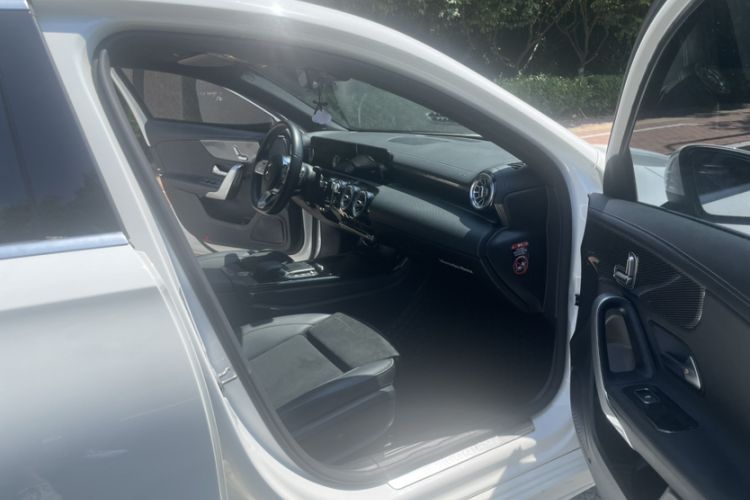 Used Mercedes-Benz A-Class 2021 A 200 L Sport Sedan Fashion Model
