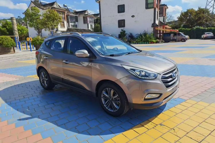 Used Hyundai ix35 2013 2.0L Automatic Two-Wheel Drive Smart GLS China IV Standard