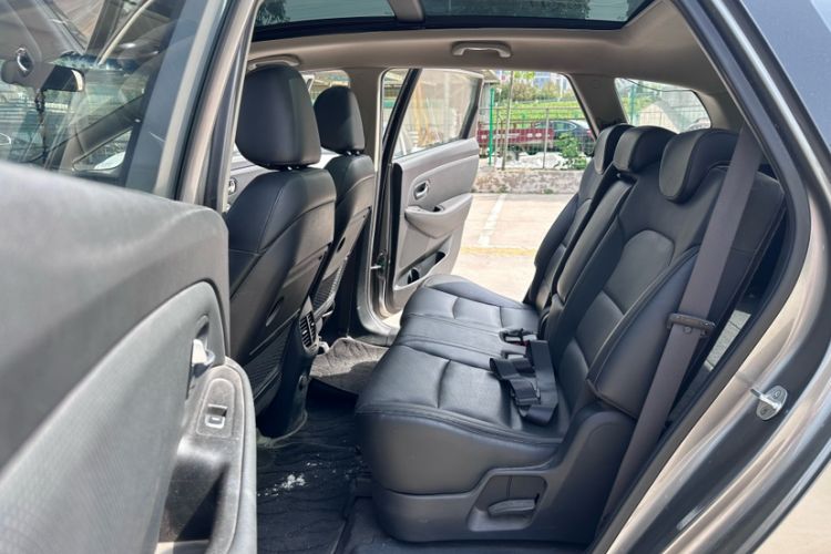 Used Kia Carens 2013 2.0L 5-Seater Automatic Comfort Version China IV Standard
