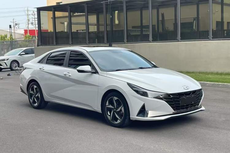 Used Hyundai Elantra 2021 1.5L CVT GLX Elite Edition
