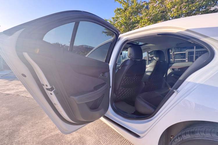 Used Chevrolet Malibu 2016 2.0L Automatic Luxury Edition