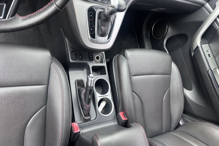 Used Haval H6 2015 Sport Edition 1.5T Automatic Two-Wheel Drive Luxury Model
