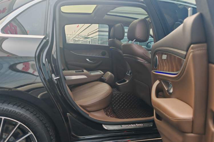 Used Mercedes-Benz E-Class 2023 E 260 L