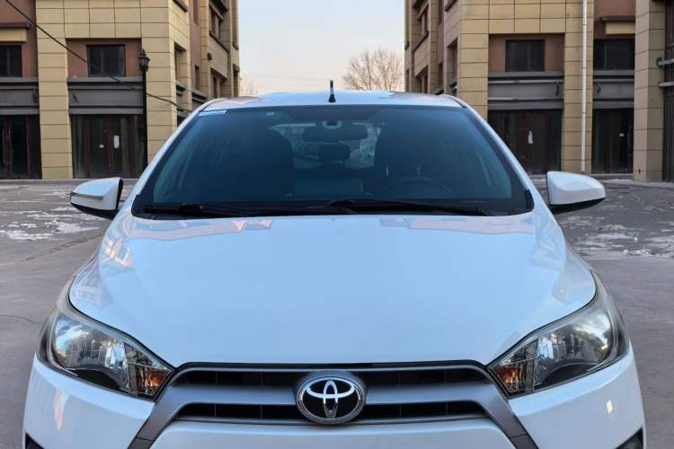 Used Toyota YARiS L Zhi Xuan 2015 1.5E Automatic Charm Edition