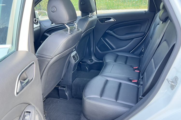 Used Mercedes-Benz B-Class 2015 B 200 Fashion Model
