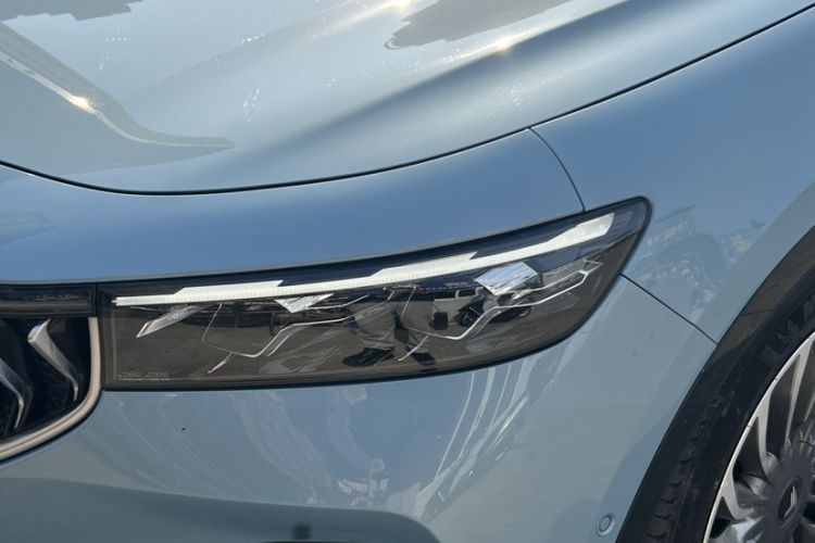 Used VOYAH FREE 2021 Four-Wheel Drive Standard All-Electric Exclusive Luxury Package
