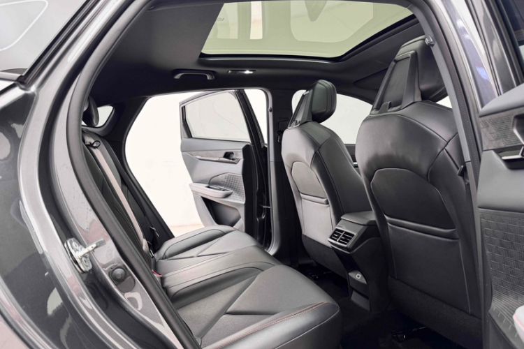 Used Changan UNI-V 2022 1.5T Prestige Version