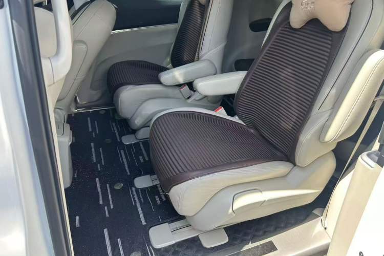 Used Buick GL8 2020 Land Business Class 652T Luxury Model
