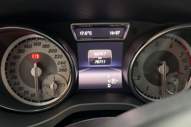 Used Mercedes-Benz CLA 2015 CLA 200
