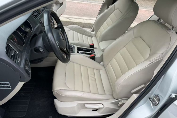 Used Volkswagen Golf 2014 1.4TSI Automatic Luxury Model