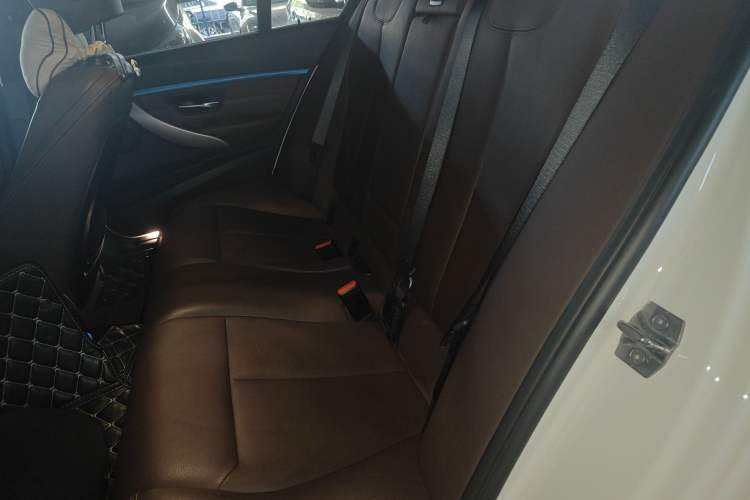 Used BMW 3 Series 2019 320i M Sport Package
