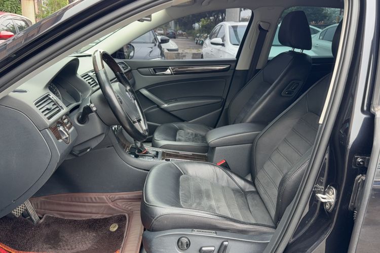 Used Volkswagen Passat 2014 2.0 TSI DSG Ultimate Edition
