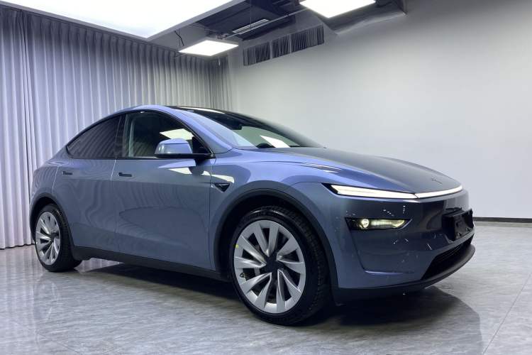 Used Tesla Model Y 2025 Rear-Wheel-Drive Version