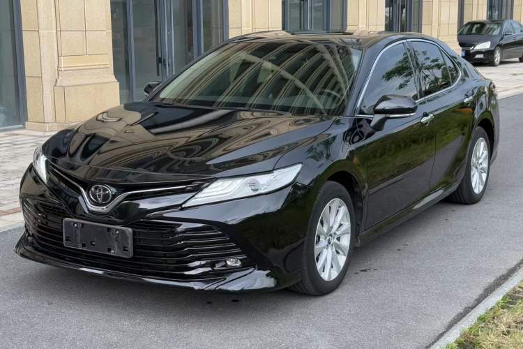 Used Toyota Camry 2019 Revised Version 2.0G Luxury Edition
