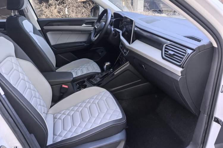 Used Volkswagen Tayron 2023 280TSI Two-Wheel-Drive Luxury Plus Advanced Version
