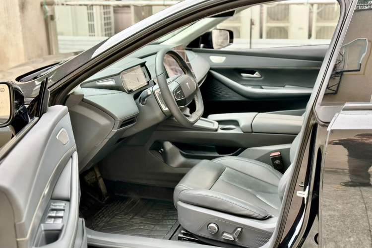 Used  SL03 2022 515 Pure Electric Version
