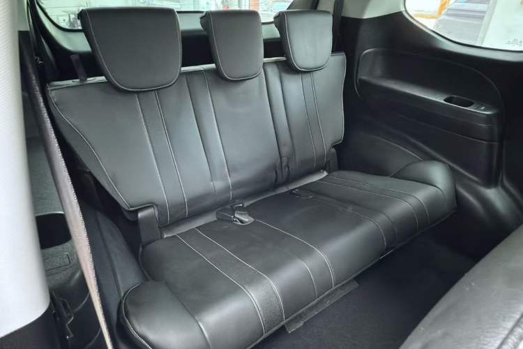 Used GAC Trumpchi M6 2021 270T DCT Luxury Edition (7 Seats)