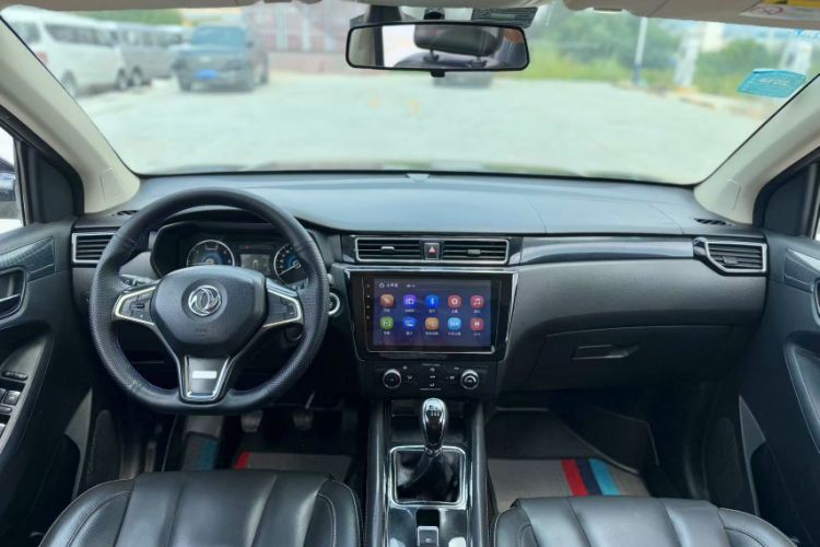 Used Dongfeng Fengon 580 2016 1.5T Manual Luxury Version
