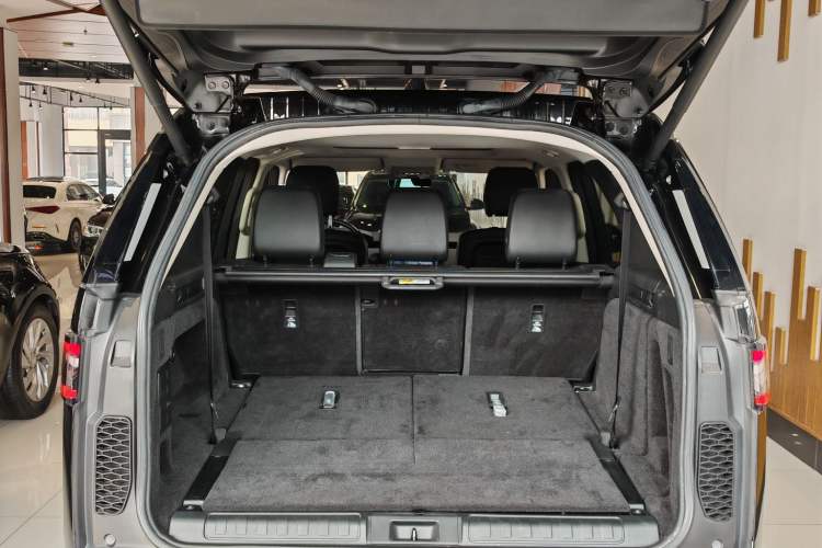 Used Land Rover Discovery 2018 2.0T Special Edition
