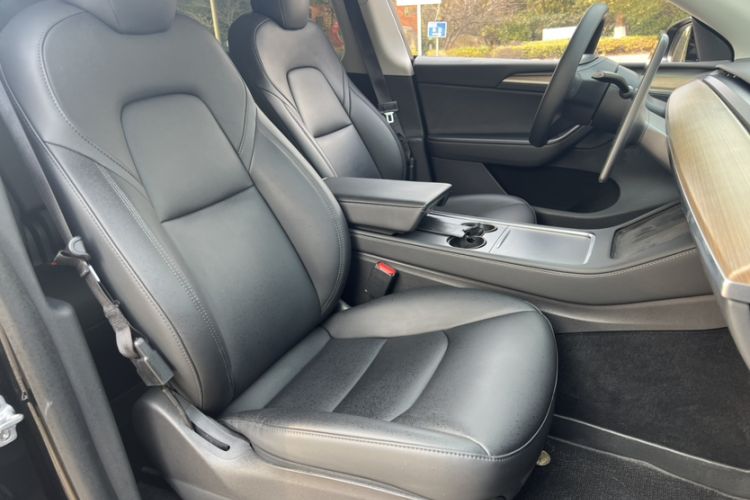 Used Tesla Model Y 2022 Rear-Wheel-Drive Version