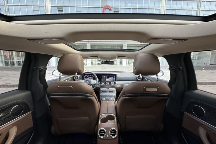 Used Mercedes-Benz E-Class 2019 E 300 L Sporty and Stylish Model
