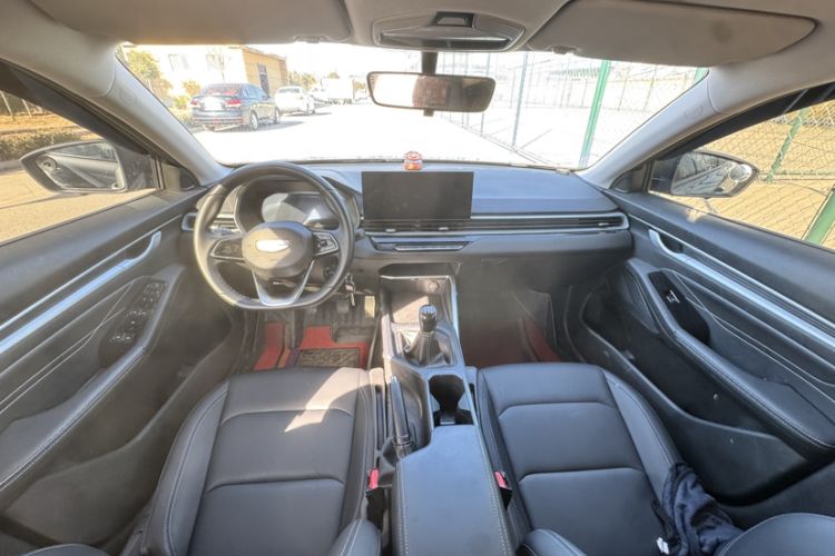 Used Geely Auto Emgrand 2025 4th Generation 1.5L Manual – Dragon Edition
