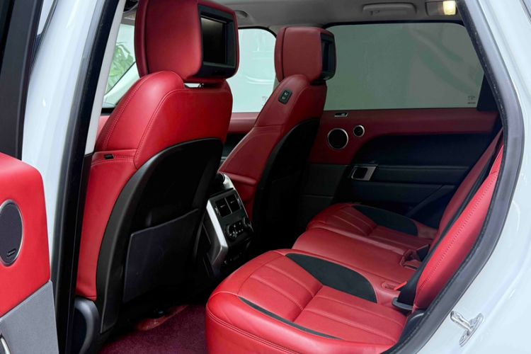 Used Land Rover Range Rover Sport 2020 3.0 L6 HSE DYNAMIC
