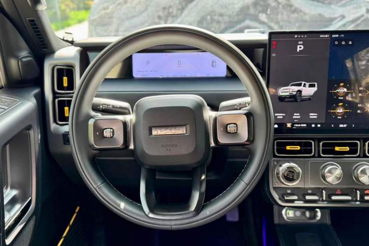 Used  V23 2025 501 Four-Wheel Drive Intelligent Driving Version
