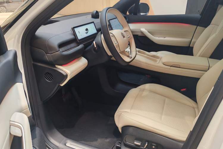 Used Nio ES6 2024 75 kWh
