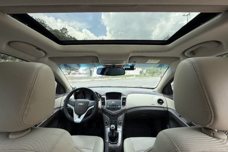 Used Chevrolet Cruze 2015 1.5L Classic SE MT