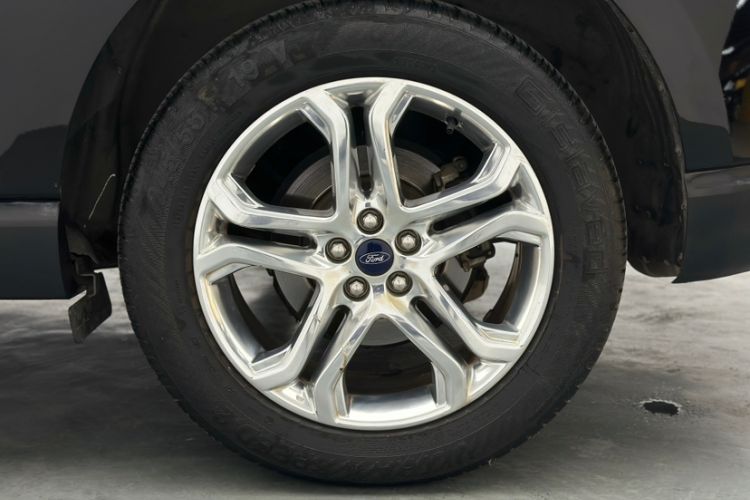 Used Ford Edge 2018 EcoBoost 245 Two-Wheel-Drive Titanium 7-Seater China V Standard
