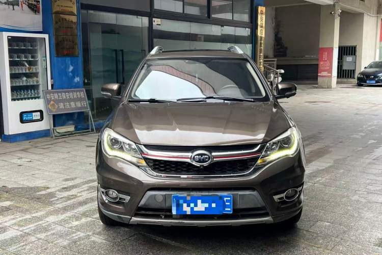 Used BYD S7 2017 2.0T Automatic Prestige Edition
