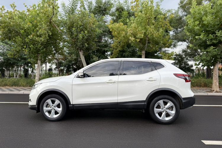 Used Nissan Qashqai 2019 2.0L CVT Smart Enjoyment Version
