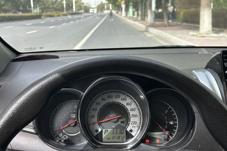 Used Toyota YARiS L 2015 1.5G Automatic Xuan Dong Sunroof Special Edition
