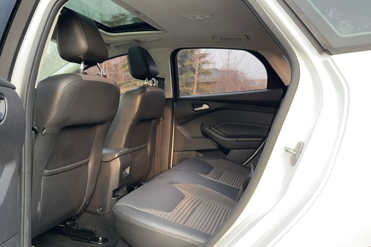 Used Ford Focus 2018 Sedan Classic 1.6L Automatic Trendy SmartDrive Edition