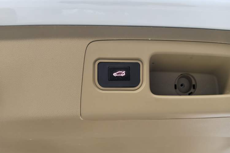 Used Buick GL8 2020 ES Land Cruiser 653T Luxury Edition