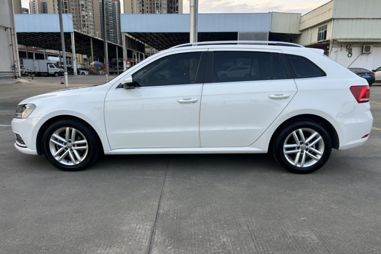 Used Volkswagen Gran Lavida 2017 230TSI DSG Comfort Edition
